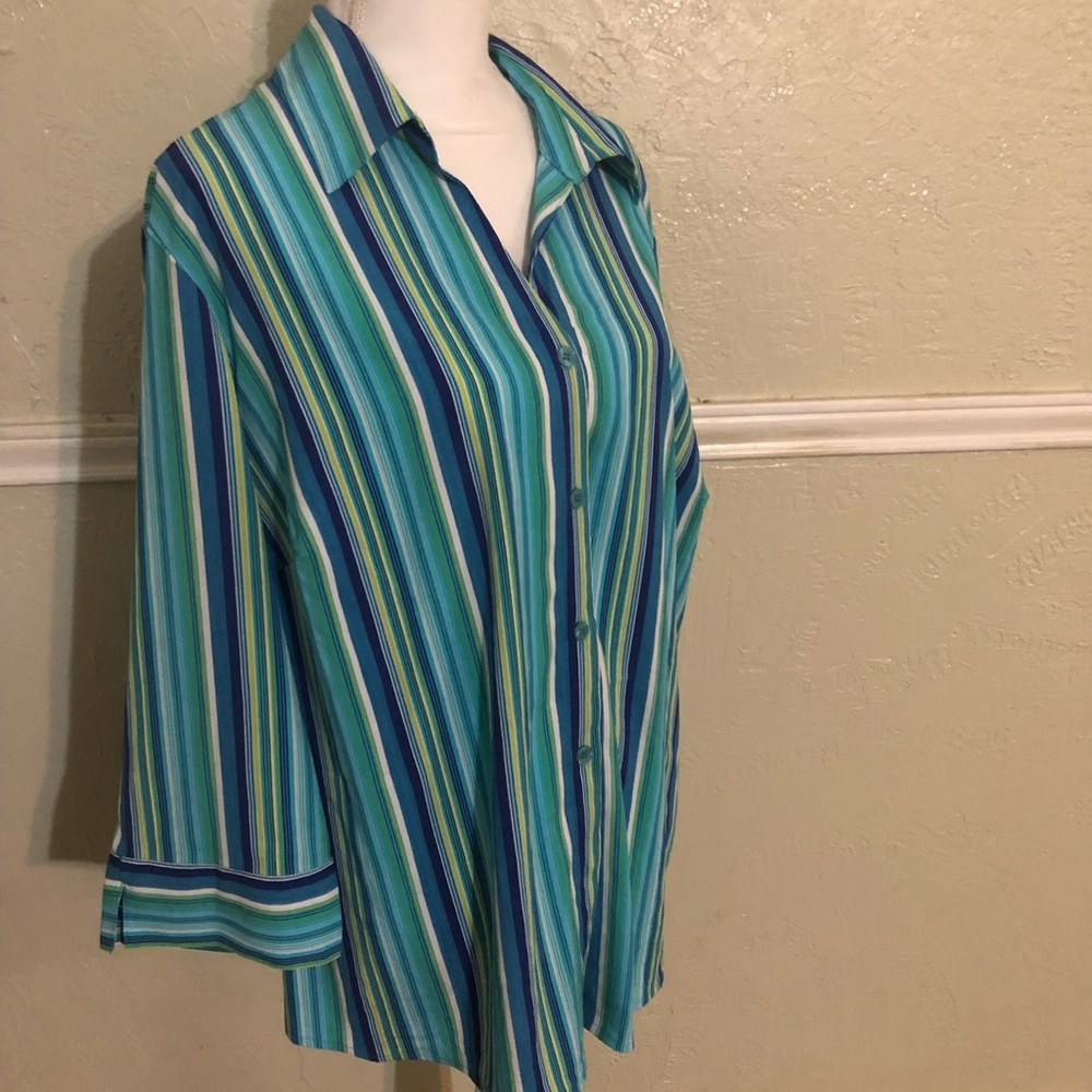 NWT Notations Button Down shirt